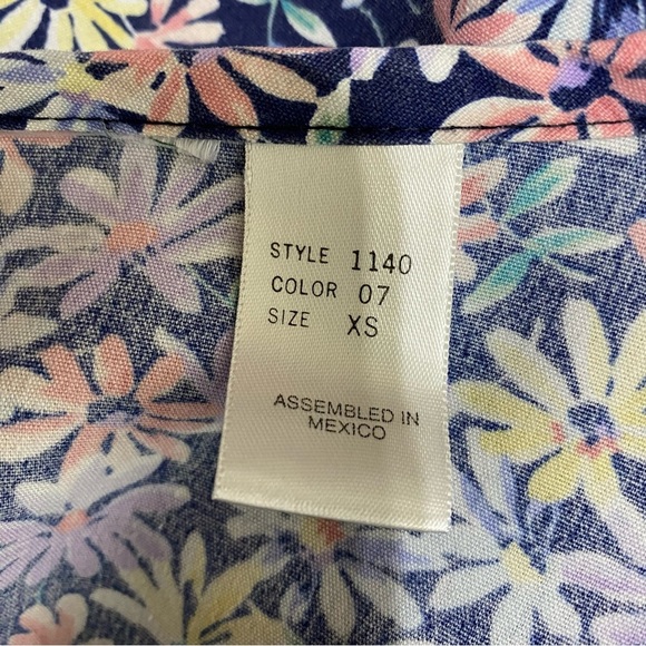 Aramark Uniforms Floral Print Scrubs Nurses Jacket - Picture 6 of 7